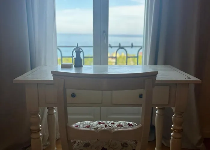 Vaste 2 Pieces Raffine Vue Centre